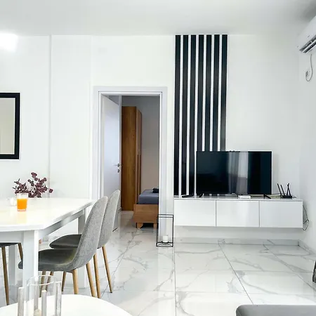 Apartment Seaside Serenity *